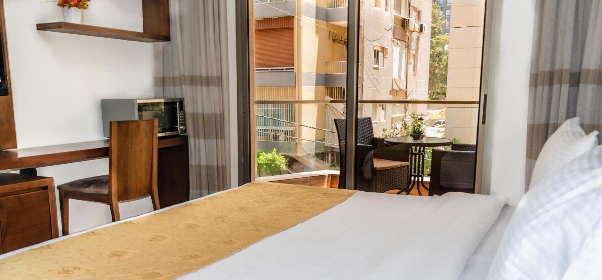 Britannia Suites Beirute Exterior foto