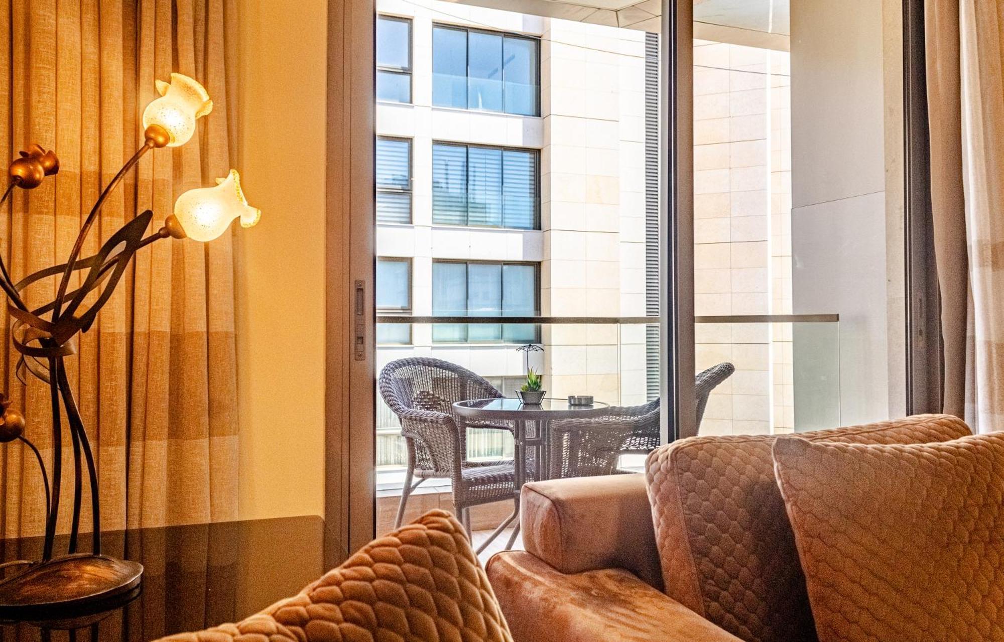 Britannia Suites Beirute Exterior foto